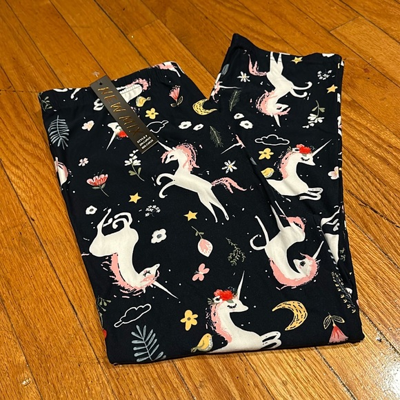 New Mix Unicorn Capri PlusLeggings - Picture 1 of 3